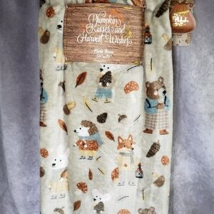 Woodland Creatures Plush Throw Blanket 50"x70" Fall Harvest Forest Animals